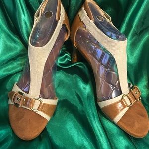 Aerosoles kitten heels